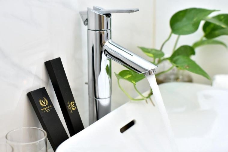 Căn Hộ Nhìn Ra Hồ Bơi